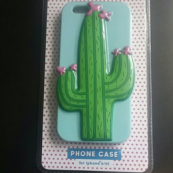 Macy's Accessories - LAST 1!!CACTUS iPhone case  (iphone 6/6S)